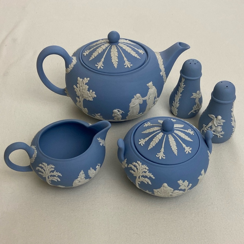 Wedgwood jasperware tea service